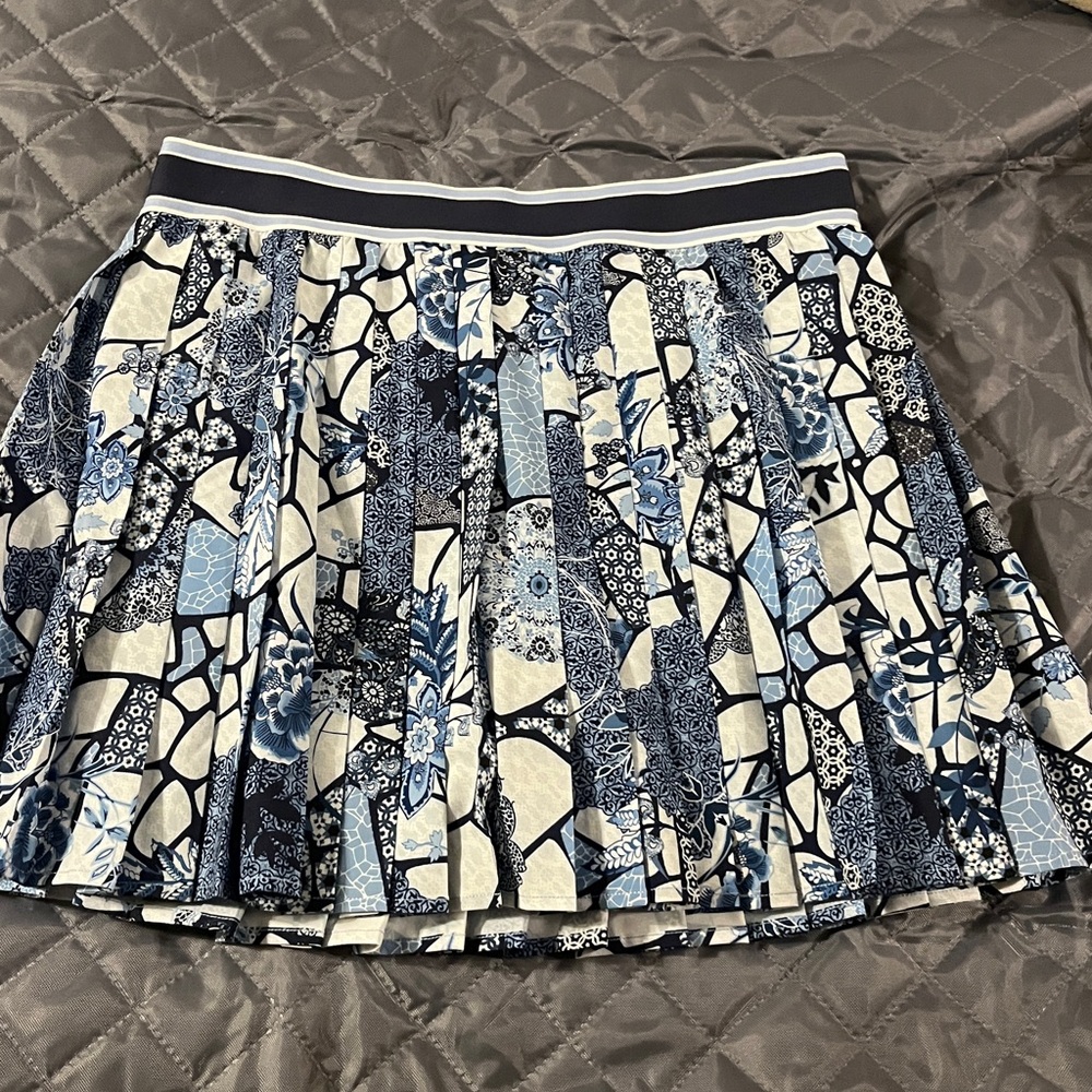 New Johnny Was Bee Active Pleated Tennis Skort Skirt Active Blue Moonlight Glass - Picture 7 of 14